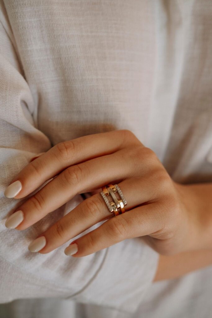 affordable gifts for her elegant jewellery gift set